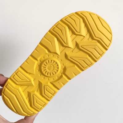 UGG Tasman Weather Hybrid slip-on clogs — 9