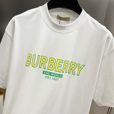 Burberry T-shirt — 9