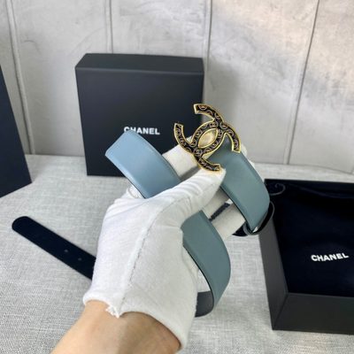 Chanel belt made from turquoise calfskin leather featuring a silver-tone CC logo buckle — 9