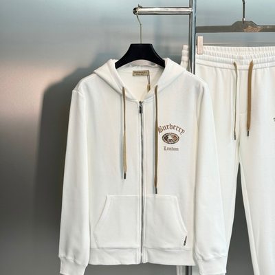 Burberry tracksuit — 4