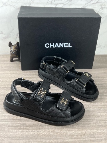 Chanel black grained calfskin quilted "Dad" sandals — 4
