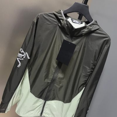 Arc'teryx Norvan Windshell hooded jacket — 6