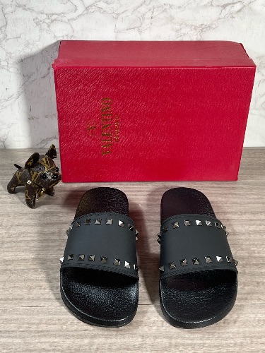 Valentino Garavani Rockstud rubber slides — 3