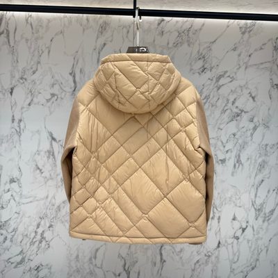 Burberry hooded jacket — 3