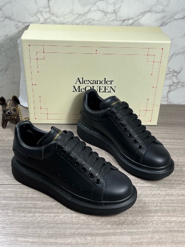 Alexander McQueen Oversized sneakers — 4