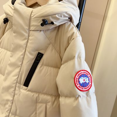 Canada Goose Youth Juniper Parka — 3