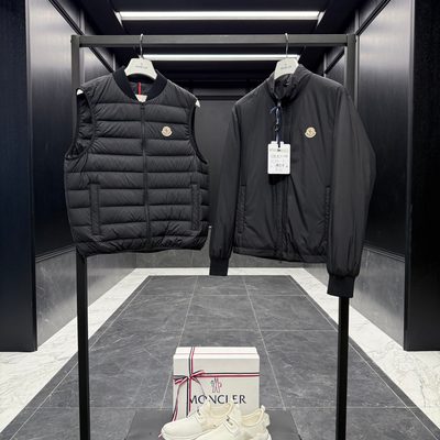 Moncler Verney 3-in-1 Short Down Jacket in black, which includes a detachable quilted down gilet (ve — 4