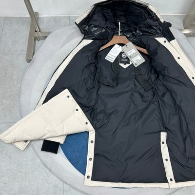 Canada Goose Women's Shelburne Parka — 10