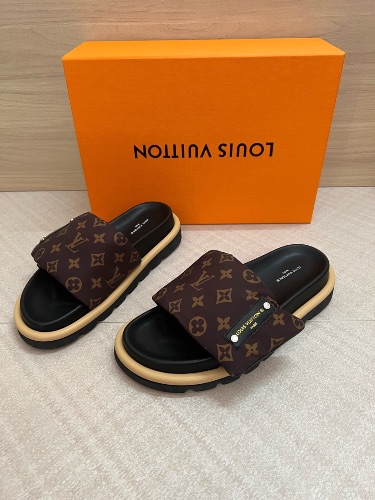 Louis Vuitton Cacao Brown Pool Pillow Flat — 3