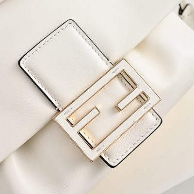 Fendi Mamma Baguette bag (T) — 3