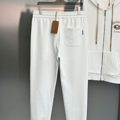 Burberry tracksuit — 11
