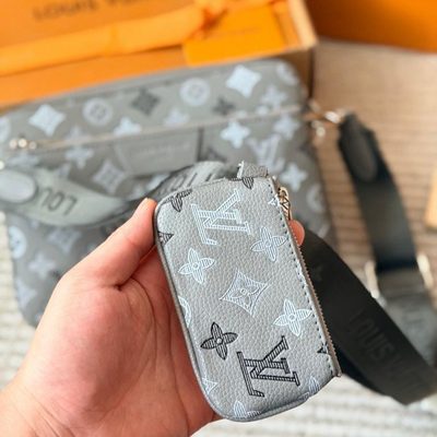 Louis Vuitton Trio Messenger Bag — 4