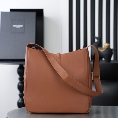 Saint Laurent Le 5 à 7 Supple shoulder bag — 4