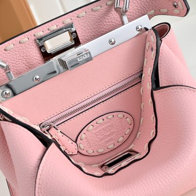 Fendi Peekaboo ISeeU handbag (T) — 8