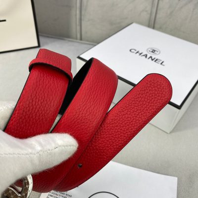 Chanel red leather belt features a gold-tone interlocking CC buckle — 7