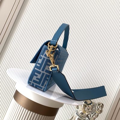 Fendi Medium Baguette shoulder bag (T) — 3