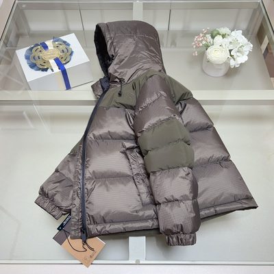 The North Face kids Hooded Jacket — 8