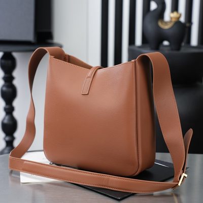 Saint Laurent Le 5 à 7 Supple shoulder bag — 8