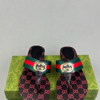 Gucci Kika thong sandals — 3