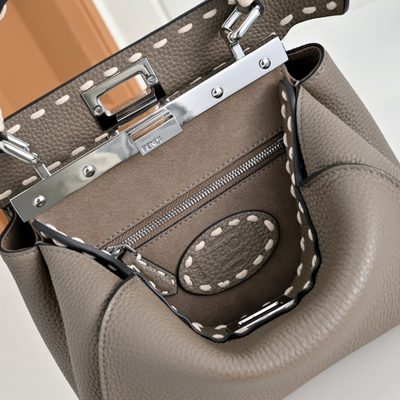 Fendi Peekaboo ISeeU handbag (T) — 7