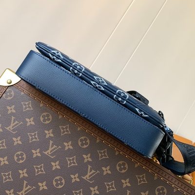 Louis Vuitton Trio Messenger Bag — 4