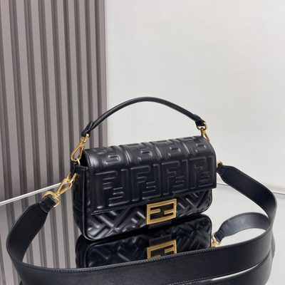 Fendi Baguette bag (T) — 4