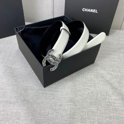 Chanel white reversible leather belt featuring a silver CC logo buckle — 5