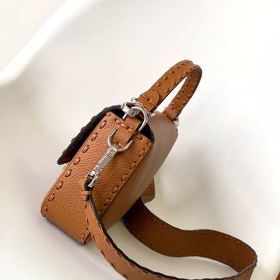 Fendi Baguette bag (T) — 3