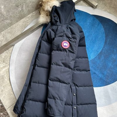 Canada Goose Women's Shelburne Parka — 6