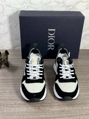 Dior B25 Oblique Runner Sneakers — 3