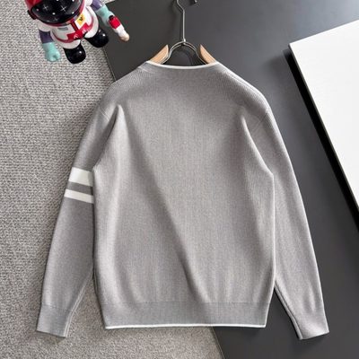 Gucci sweater — 9