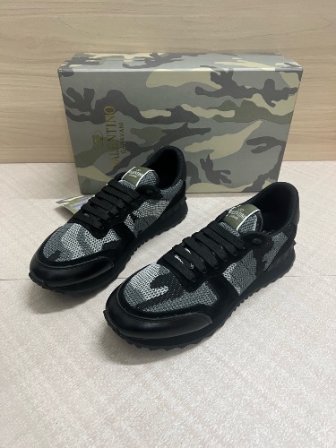 Valentino Garavani Mesh Camouflage Rockrunner Sneakers — 3