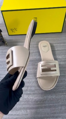 Fendi Baguette flat sandals — 5