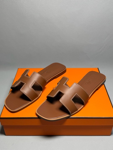 Hermès Oran sandals