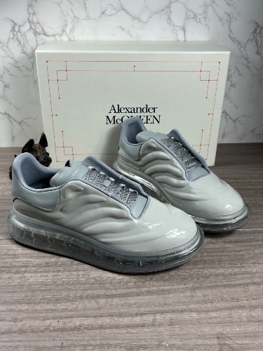 Alexander McQueen Oversized sneakers — 4