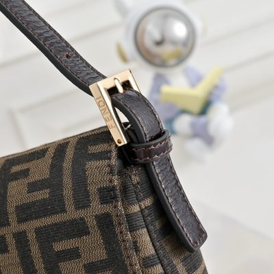 Fendi Baguette bag (T) — 5
