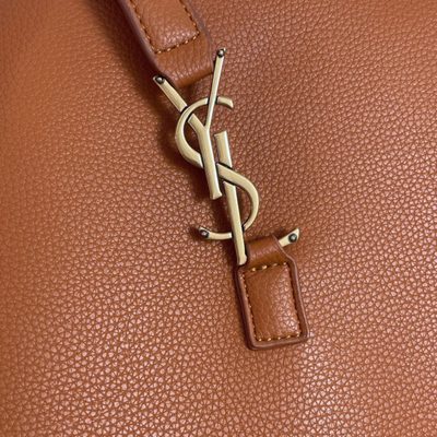 Saint Laurent Le 5 à 7 Bea tote bag — 8