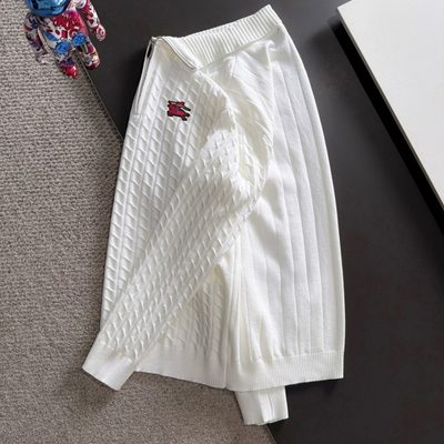 Burberry long-sleeved knit sweater — 7