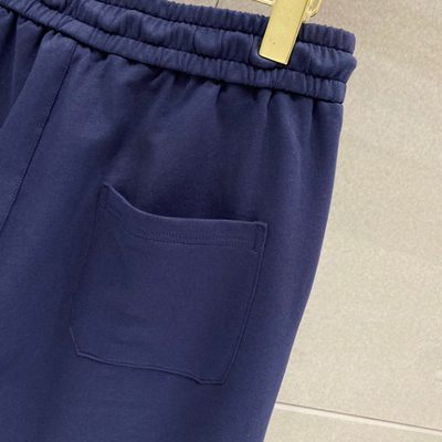 Gucci shorts — 9
