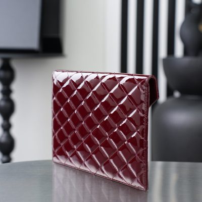 Saint Laurent Paris Matelassé Patent-Leather Clutch — 7