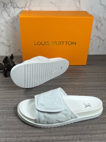 Louis Vuitton Waterfront slider