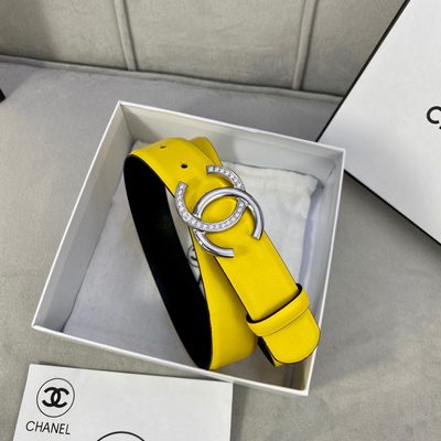 Chanel yellow leather belt features a silver-tone buckle — 3