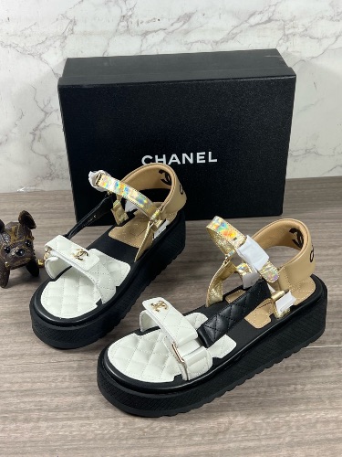 Chanel platform "Dad Sandals" — 3