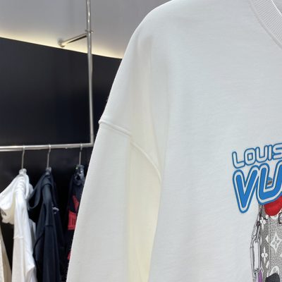 LV crewneck sweatshirt — 3