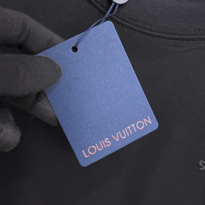Louis Vuitton embroidered graffiti logo t-shirt — 7