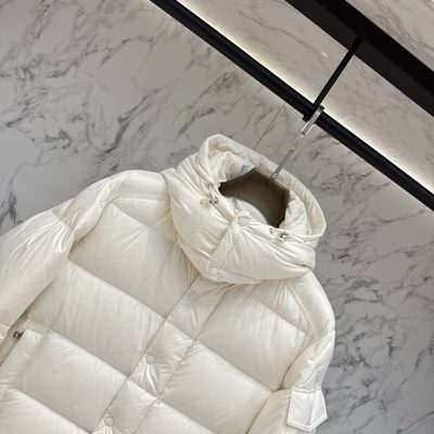 Moncler Maya 70 Hooded Short Down Jacket — 4