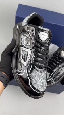 Dior Men's B30 sneakers in a black and light gray — 5