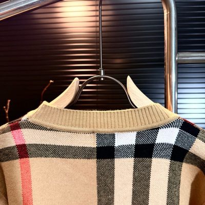 Burberry Sweater — 7
