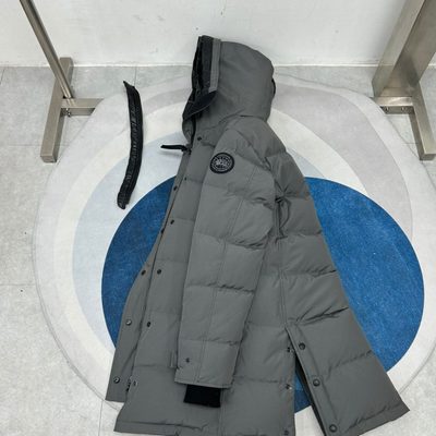 Canada Goose Women's Shelburne Parka — 5