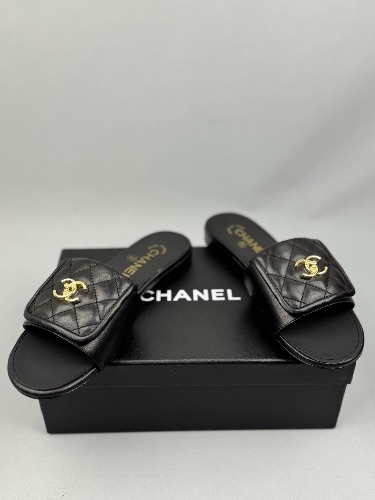 Chanel slide sandals — 4